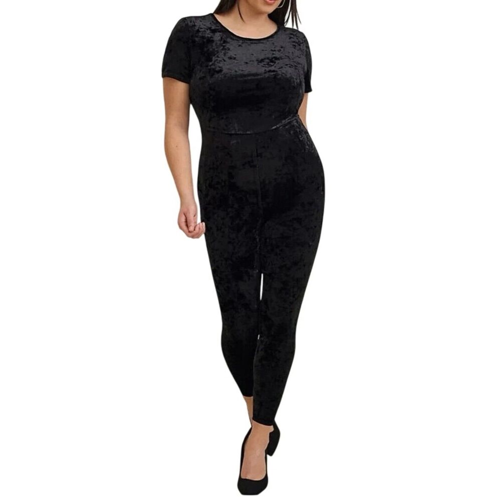 TORRID Black Crushed Velvet Short Sleeve Jumpsuit 3X Catsuit Bodycon Full Length